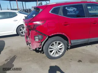 2018 Nissan Rogue Sport SV with VIN JN1BJ1CP9JW164787, listed as a IAAI auction lot 41988580 with 167,001 mi miles. Bid and sale history available at carsss.com. Image 21.
