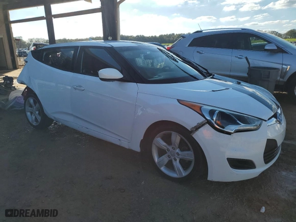 2013 Hyundai Veloster w/Gray Int with VIN KMHTC6AD4DU129880, listed as a Copart auction lot 80855424 with 167,888 mi miles and Salvage Title. Bid and sale history available at carsss.com. Image 4.