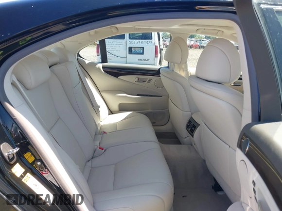 2007 Lexus LS 460 with VIN JTHBL46F775028750, listed as a IAAI auction lot 42381110 with 59,941 mi miles and . Bid and sale history available at DreamBid. Image 8.