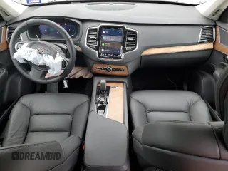 2025 Volvo XC90 Plus with VIN YV4062PE0S1342246, listed as a Copart auction lot 45939605 with 3,511 mi miles and Clean Title. Bid and sale history available at DreamBid. Image 8.