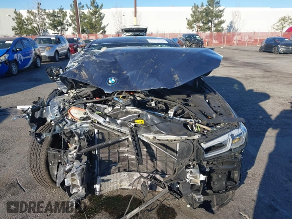2023 BMW 5 Series 530e z VIN WBA13AG02PCM95685, wystawiony jako IAAI lot #41403195 z przebiegiem Nie podano mil oraz . Historia ofert i sprzedaży dostępna na DreamBid. Obrazek 12.