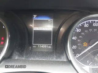 2019 Toyota Camry LE z VIN 4T1B11HK0KU715515, wystawiony jako IAAI lot #42155492 z przebiegiem 114 091 mil mil oraz . Historia ofert i sprzedaży dostępna na DreamBid. Obrazek 7.