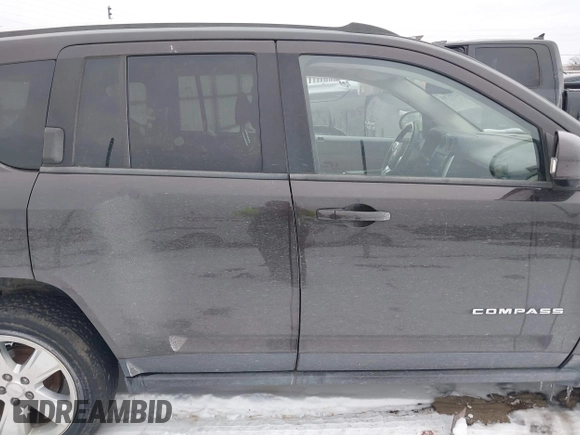 2014 Jeep Compass Limited with VIN 1C4NJDCB6ED549614, listed as a IAAI auction lot 41595768 with 114,472 mi miles. Bid and sale history available at carsss.com. Image 13.
