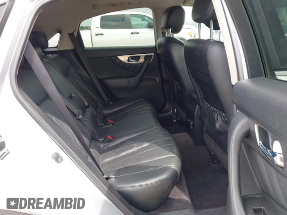 2010 Infiniti FX z VIN JN8AS1MW2AM852996, wystawiony jako IAAI lot #42163564 z przebiegiem 261 467 mil mil oraz . Historia ofert i sprzedaży dostępna na DreamBid. Obrazek 8.