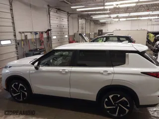 2023 Mitsubishi Outlander SE with VIN JA4J4UA89PZ030473, listed as a IAAI auction lot 41442087 with 30,602 mi miles. Bid and sale history available at carsss.com. Image 14.