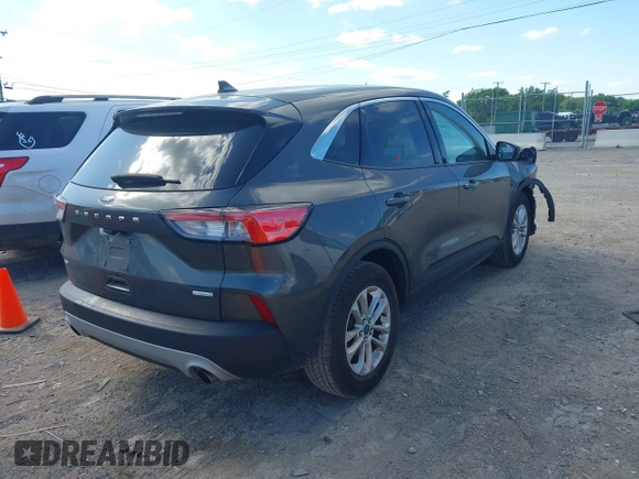 2020 Ford Escape SE z VIN 1FMCU0G63LUC26585, wystawiony jako IAAI lot #42332332 z przebiegiem 62 681 mil mil oraz . Historia ofert i sprzedaży dostępna na DreamBid. Obrazek 4.