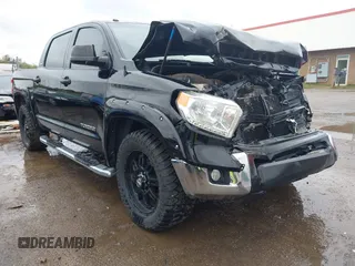 2015 Toyota Tundra SR5 z VIN 5TFEM5F15FX086526, wystawiony jako IAAI lot #41954456 z przebiegiem 150 073 mil mil oraz . Historia ofert i sprzedaży dostępna na DreamBid. Obrazek 1.