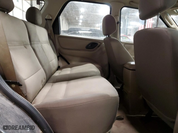 2003 Ford Escape XLS Popular with VIN 1FMYU92103KA03082, listed as a Copart auction lot 85186524 with 216,071 mi miles and Clean Title. Bid and sale history available at carsss.com. Image 11.