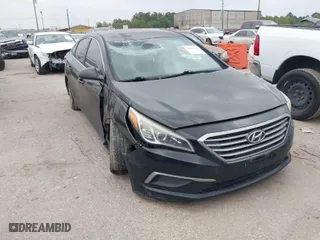 2017 Hyundai Sonata 2.4L with VIN 5NPE24AF8HH592806, listed as a IAAI auction lot 41937561 with 90,352 mi miles. Bid and sale history available at carsss.com. Image 1.