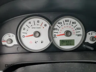 2007 Ford Escape XLT with VIN 1FMCU93137KA61122, listed as a Copart auction lot 70462084 with 186,451 mi miles and Salvage Title. Bid and sale history available at carsss.com. Image 9.