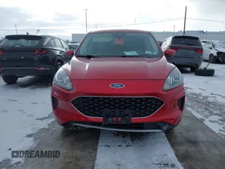 2020 Ford Escape SE z VIN 1FMCU9G63LUA50755, wystawiony jako IAAI lot #41480558 z przebiegiem 27 540 mil mil oraz . Historia ofert i sprzedaży dostępna na DreamBid. Obrazek 12.