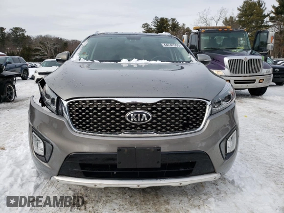 2018 Kia Sorento SX Limited z VIN 5XYPKDA55JG364808, wystawiony jako Copart lot #44242595 z przebiegiem 54 006 mil mil oraz Szkoda całkowita • Salvage title. Historia ofert i sprzedaży dostępna na DreamBid. Obrazek 5.