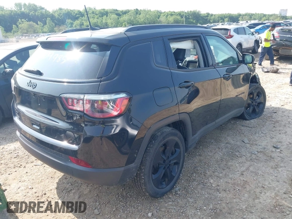 2020 Jeep Compass Latitude z VIN 3C4NJDBB6LT209985, wystawiony jako IAAI lot #42370439 z przebiegiem 38 089 mil mil oraz . Historia ofert i sprzedaży dostępna na DreamBid. Obrazek 4.