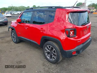 2015 Jeep Renegade Latitude z VIN ZACCJBBT1FPB33219, wystawiony jako IAAI lot #42219442 z przebiegiem 171 868 mil mil oraz . Historia ofert i sprzedaży dostępna na DreamBid. Obrazek 3.