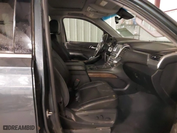 2019 Chevrolet Suburban LT with VIN 1GNSKHKC7KR166918, listed as a IAAI auction lot 41575884 with NaN miles. Bid and sale history available at carsss.com. Image 5.