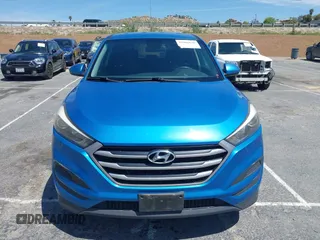 2017 Hyundai Tucson SE with VIN KM8J23A42HU423096, listed as a IAAI auction lot 42066638 with 197,618 mi miles. Bid and sale history available at carsss.com. Image 12.