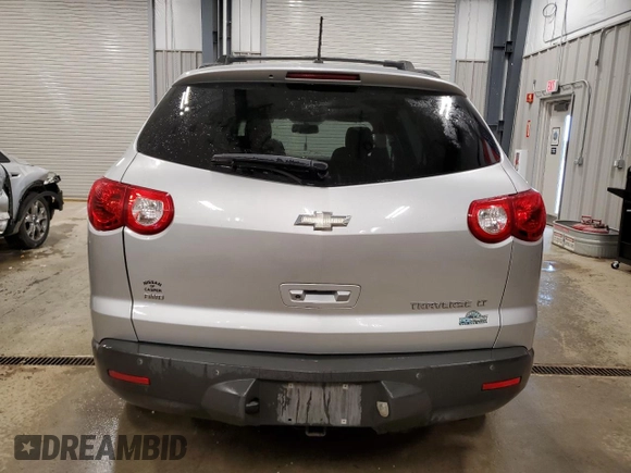 2012 Chevrolet Traverse 1LT z VIN 1GNKVGED5CJ150531, wystawiony jako Copart lot #53890675 z przebiegiem 187 702 mil mil oraz Czysty tytuł • Clean title. Historia ofert i sprzedaży dostępna na DreamBid. Obrazek 6.