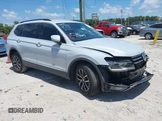 2018 Volkswagen Tiguan SEL z VIN 3VV3B7AX2JM018897, wystawiony jako IAAI lot #42313472 z przebiegiem 97 362 mil mil oraz . Historia ofert i sprzedaży dostępna na DreamBid. Obrazek 1.