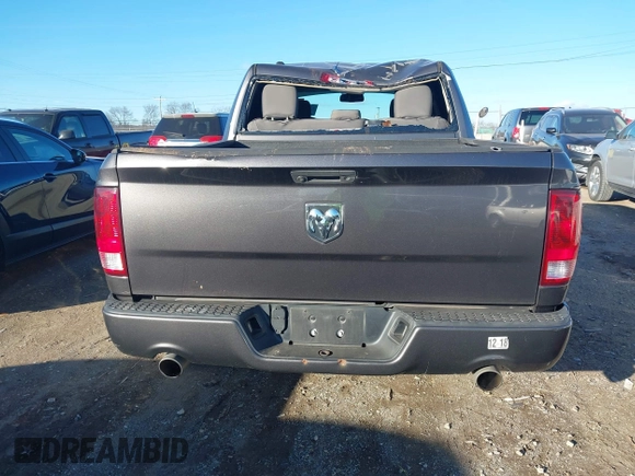 2015 Ram 1500 Express z VIN 1C6RR6KT6FS754869, wystawiony jako IAAI lot #41240025 z przebiegiem 203 775 mil mil oraz . Historia ofert i sprzedaży dostępna na DreamBid. Obrazek 16.