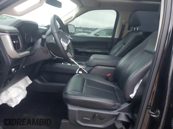 2022 Ford Expedition Max XLT z VIN 1FMJK1HT4NEA49078, wystawiony jako Copart lot #54010435 z przebiegiem 49 055 mil mil oraz Szkoda całkowita • Salvage title. Historia ofert i sprzedaży dostępna na DreamBid. Obrazek 7.