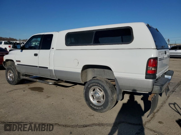 2001 Dodge Ram 2500 with VIN 3B7KF23641G761419, listed as a Copart auction lot 41688975 with 196,693 mi miles and Salvage Title. Bid and sale history available at carsss.com. Image 2.