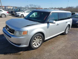 2011 Ford Flex SEL with VIN 2FMGK5CC5BBD28698, listed as a IAAI auction lot 41774174 with 306,974 mi miles. Bid and sale history available at carsss.com. Image 2.