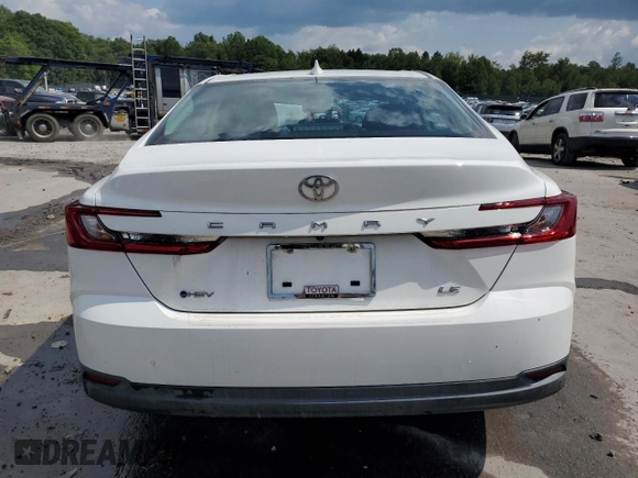 2025 Toyota Camry LE with VIN 4T1DAACK5SU004876, listed as a Copart auction lot 67248754 with 0 mi miles and Salvage Title. Bid and sale history available at carsss.com. Image 6.
