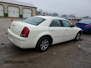 2007 Chrysler 300 Signature with VIN 2C3KA53G37H746643, listed as a Copart auction lot 86517794 with 203,832 mi miles and Salvage Title. Bid and sale history available at carsss.com. Image 3.