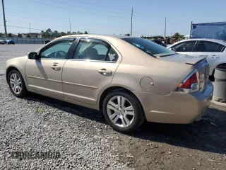 2008 Ford Fusion SEL with VIN 3FAHP08138R114491, listed as a Copart auction lot 53758735 with 132,521 mi miles and Salvage Title. Bid and sale history available at carsss.com. Image 2.