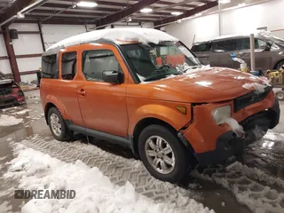 2006 Honda Element EX-P with VIN 5J6YH18726L004023, listed as a IAAI auction lot 41273063 with 353,876 mi miles. Bid and sale history available at carsss.com. Image 1.