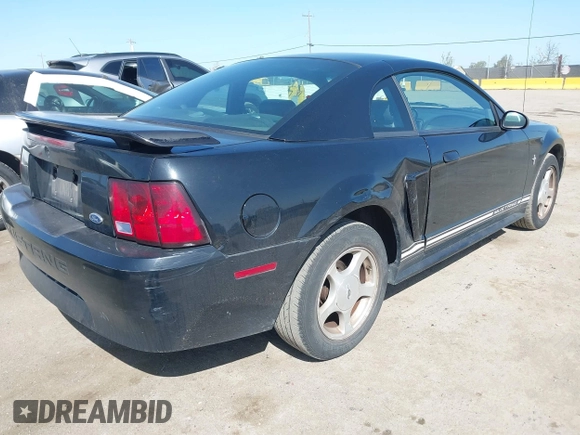 2001 Ford Mustang Standard z VIN 1FAFP404X1F171021, wystawiony jako IAAI lot #41998734 z przebiegiem Nie podano mil oraz . Historia ofert i sprzedaży dostępna na DreamBid. Obrazek 4.