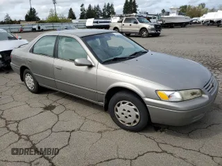 1997 Toyota Camry LE z VIN 4T1BG22K7VU110392, wystawiony jako Copart lot #51443345 z przebiegiem Nie podano mil oraz Szkoda całkowita • Salvage title. Historia ofert i sprzedaży dostępna na DreamBid. Obrazek 4.