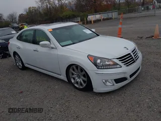 2013 Hyundai Equus Signature with VIN KMHGH4JH6DU063889, listed as a IAAI auction lot 40782294 with 81,631 mi miles and . Bid and sale history available at DreamBid. Image 1.