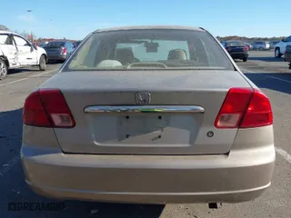 2002 Honda Civic LX with VIN 2HGES16642H552358, listed as a IAAI auction lot 40757858 with 138,320 mi miles. Bid and sale history available at carsss.com. Image 16.