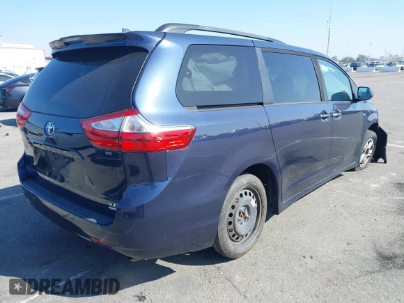 2019 Toyota Sienna XLE with VIN 5TDDZ3DC9KS220976, listed as a IAAI auction lot 41667049 with 92,568 mi miles and . Bid and sale history available at DreamBid. Image 4.
