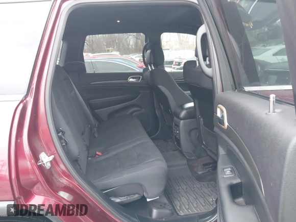 2017 Jeep Grand Cherokee Laredo with VIN 1C4RJFAG2HC682716, listed as a IAAI auction lot 41213760 with 116,519 mi miles. Bid and sale history available at carsss.com. Image 8.