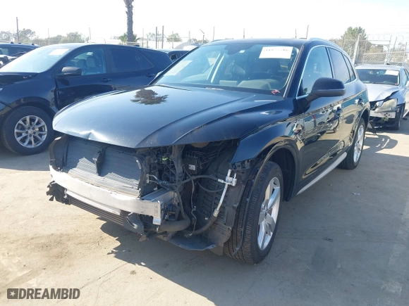 2018 Audi Q5 Premium Plus with VIN WA1BNAFY9J2055866, listed as a IAAI auction lot 41975516 with 89,746 mi miles. Bid and sale history available at carsss.com. Image 18.