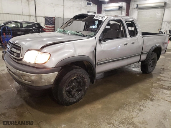 2002 Toyota Tundra SR5 with VIN 5TBBT44142S282467, listed as a Copart auction lot 49870265 with 152,518 mi miles and Salvage Title. Bid and sale history available at carsss.com. Image 1.
