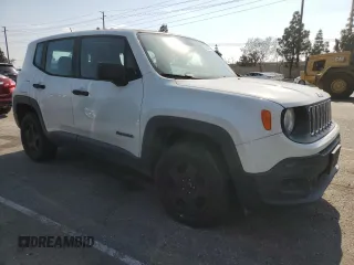2017 Jeep Renegade Sport with VIN ZACCJBAB4HPE69958, listed as a Copart auction lot 55255765 with 176,239 mi miles and Clean Title. Bid and sale history available at carsss.com. Image 4.