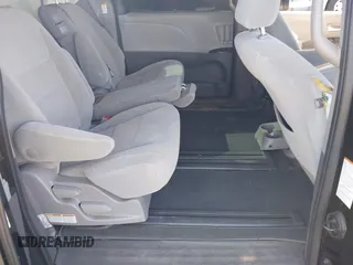 2020 Toyota Sienna LE Auto Access Seat with VIN 5TDKZ3DC0LS034445, listed as a IAAI auction lot 41445270 with 37,881 mi miles. Bid and sale history available at carsss.com. Image 8.
