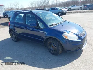 2008 Suzuki SX4 with VIN JS2YB413585102623, listed as a IAAI auction lot 41826668 with 112,672 mi miles. Bid and sale history available at carsss.com. Image 1.