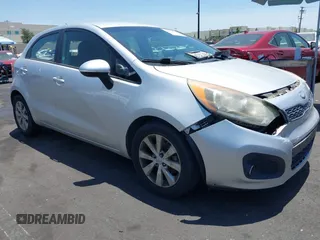 2013 Kia Rio SX z VIN KNADN5A32D6230289, wystawiony jako IAAI lot #42652532 z przebiegiem 109 710 mil mil oraz . Historia ofert i sprzedaży dostępna na DreamBid. Obrazek 1.