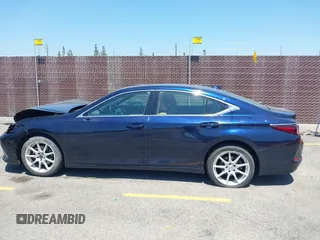 2022 Lexus ES 350 z VIN 58ADZ1B12NU135987, wystawiony jako IAAI lot #42216317 z przebiegiem 55 515 mil mil oraz . Historia ofert i sprzedaży dostępna na DreamBid. Obrazek 14.