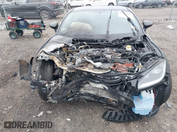 2022 Toyota GR86 with VIN JF1ZNBC12N8753360, listed as a IAAI auction lot 41109470 with 1 mi miles. Bid and sale history available at carsss.com. Image 6.