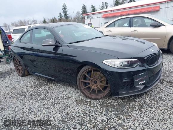 2015 BMW 2 Series M235i with VIN WBA1J7C55FV358527, listed as a IAAI auction lot 41839031 with 81,900 mi miles and . Bid and sale history available at carsss.com. Image 1.