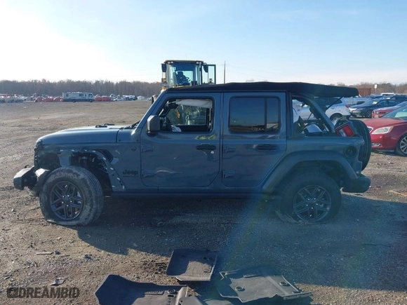 2024 Jeep Wrangler Sport S with VIN 1C4PJXDN6RW306365, listed as a IAAI auction lot 40928419 with 6,329 mi miles. Bid and sale history available at carsss.com. Image 15.