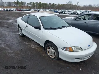 2000 Chevrolet Cavalier with VIN 1G1JC1242Y7152858, listed as a IAAI auction lot 41481034 with 114,989 mi miles. Bid and sale history available at carsss.com. Image 1.