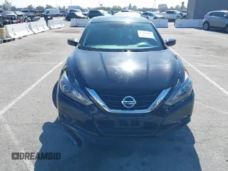 2017 Nissan Altima SL z VIN 1N4AL3AP2HC490191, wystawiony jako IAAI lot #42242495 z przebiegiem 195 261 mil mil oraz . Historia ofert i sprzedaży dostępna na DreamBid. Obrazek 12.