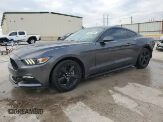 2017 Ford Mustang V6 z VIN 1FA6P8AM9H5286652, wystawiony jako Copart lot #86519404 z przebiegiem 83 761 mil mil oraz Czysty tytuł • Clean title. Historia ofert i sprzedaży dostępna na DreamBid. Obrazek 1.