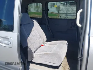 2004 Pontiac Montana z VIN 1GMDU03E94D189934, wystawiony jako IAAI lot #41968925 z przebiegiem 143 411 mil mil oraz . Historia ofert i sprzedaży dostępna na DreamBid. Obrazek 8.